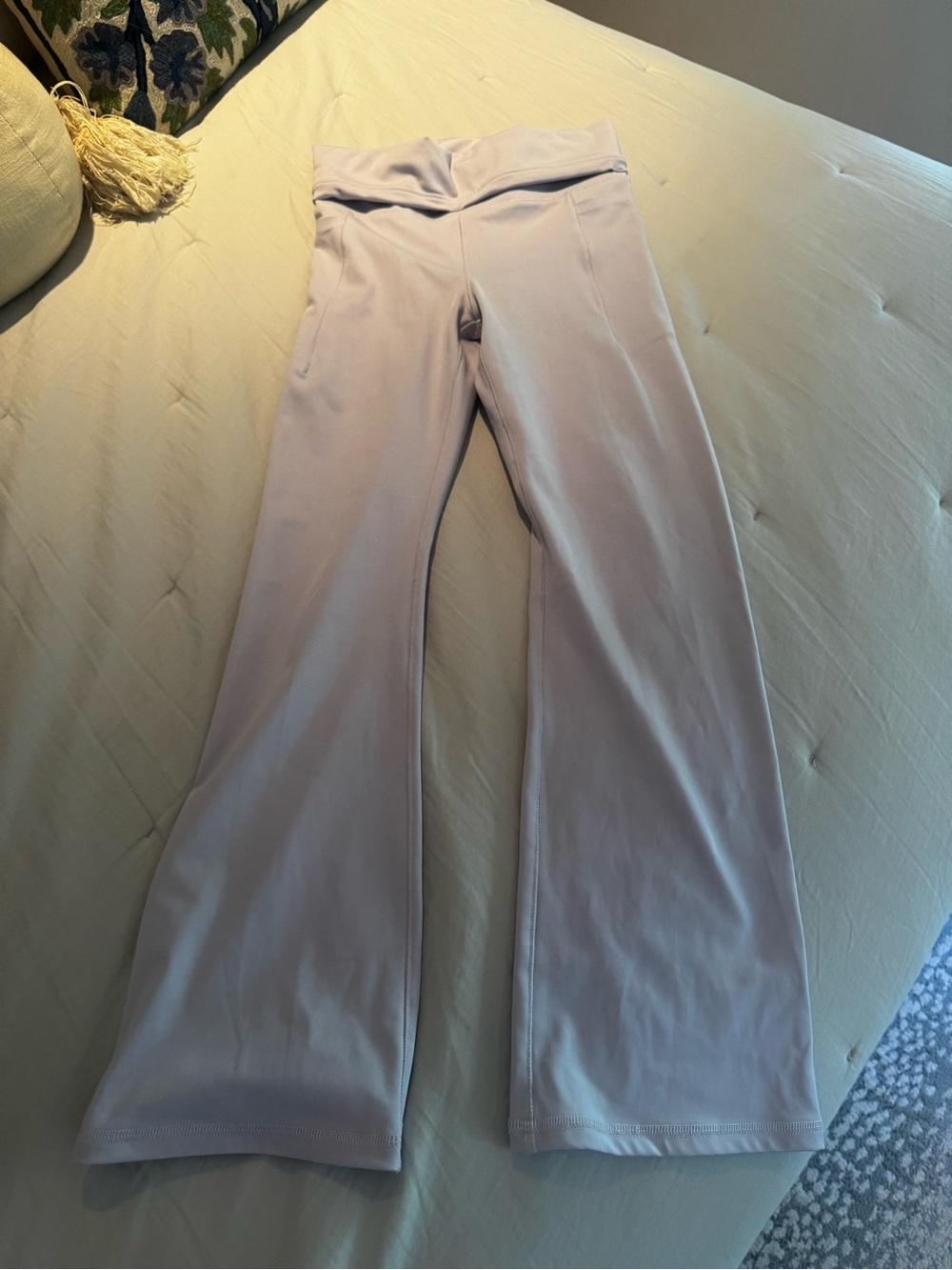 Abercrombie kids Lavender Flare Leggings